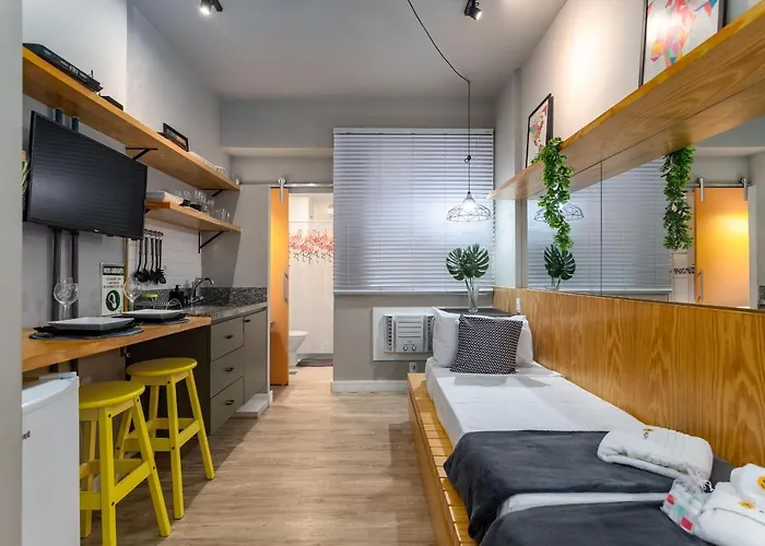 Pineapples NSC514 - Lindo apartamento Pet Friendly em Copacabana